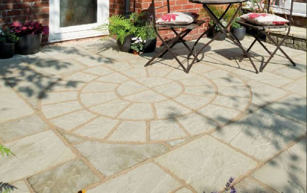 Picture of CATHEDRAL CIRCLE PAVING WEATHERED MOSS 2.56M