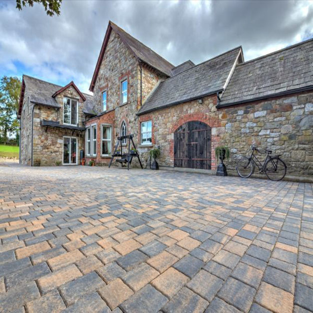 Picture of ASHFORD 3 SIZE MIX 50MM BRICK PAVING AUTUMN